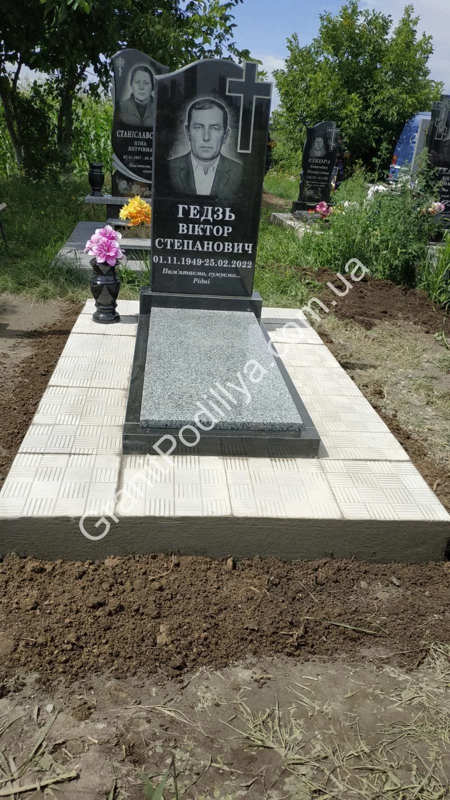 Подвійний пам'ятник з граніту - Кам'янець-Подільський | GranitPodillya